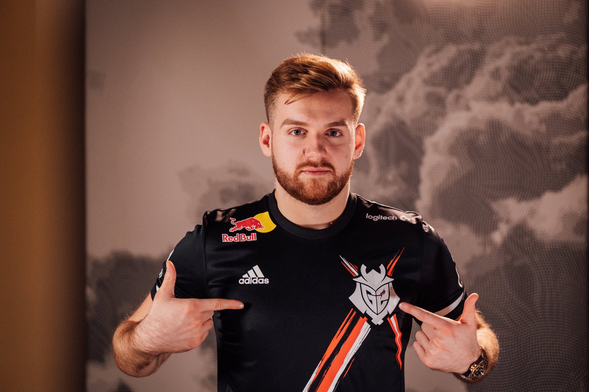 张副露在序 张副露在序